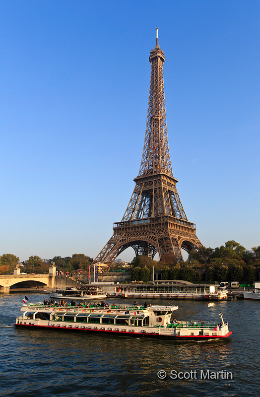 Eiffel Tower 01B
