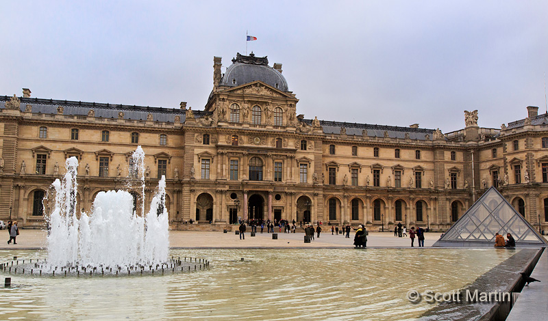 Louvre 10