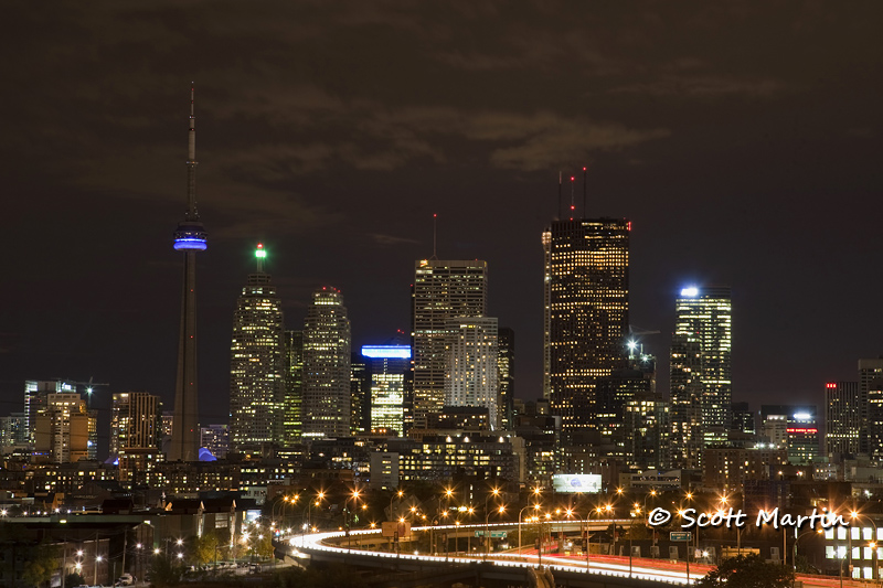 Toronto Night Skyline – Nuit Blanche