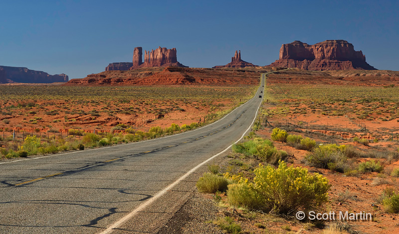 On The Road Again – Monument Valley, Utah USA